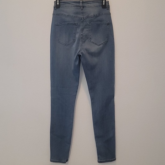 Charlotte Russe Refuge Jeans - Picture 5 of 6